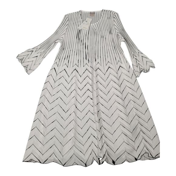 NWT Chico's Pleated 3/4 Bell Sleeve Cardigan Jacket Travelers  Women's SZ 8/10 M - Picture 13 of 13